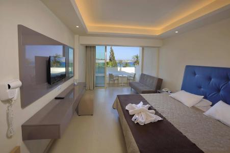 Nelia Beach & Spa - 3