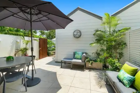 Noosa Entrance Waterfront Resort - 71