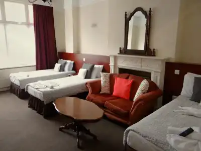 Charlotte Guest House - 63