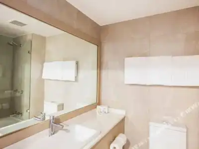 Metro Aspire, Sydney - 29