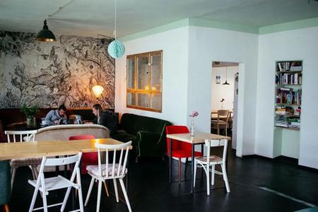 Hostel & Garten Eden - 8