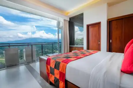 Mount Blue Kandy - 96