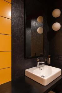 Globe Runner Rooms & Dorms - 80