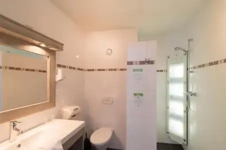 Hotel - 56