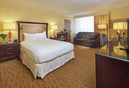 Hilton Raleigh North Hills - 38