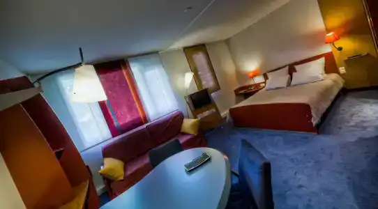 Novotel Suites Clermont Ferrand Polydome - 35
