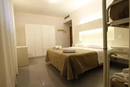 Desire' - 34