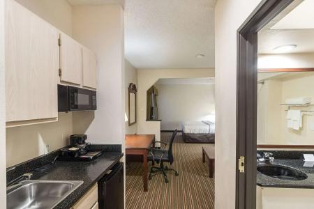 Quality Inn & Suites West Chase - 33