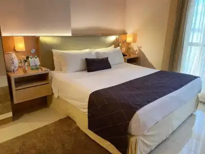 Cullinan Hplus Premium - 200