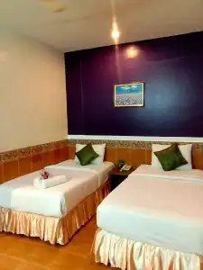 Suriwong Chumphon - 18