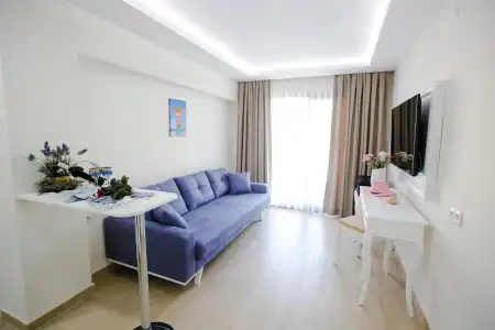 Princess Kinli Suites - 9