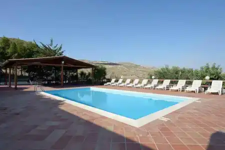 Agriturismo Bellajo - Ville Rustiche Con Piscina - 12