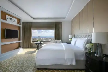 Fairmont - 71