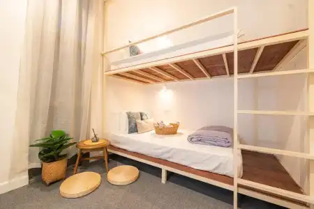 Oon Poshtel - 5