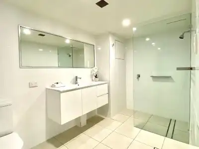 The Astor Apartments - 94