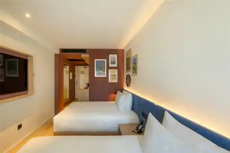 Hampton by Hilton Alicante Airport - 12
