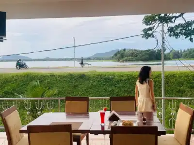 Lake View - 4
