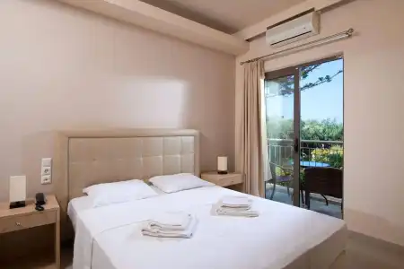 Oasis Beach Adults Only - 5