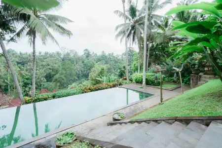 Pertiwi Bisma 1 - 31