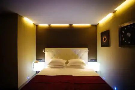 LH & SPA - 37