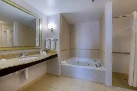Hilton Garden Inn Durham Southpoint - 121