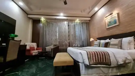 Diplomat Residency - 30