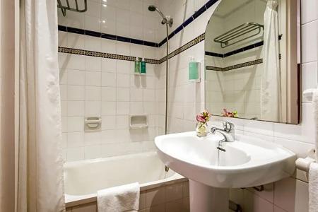 Medium Romantic - 30