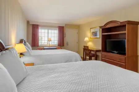 Ogunquit & Suites - 58