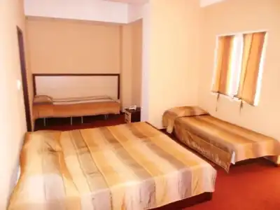 Nork Residence - 39