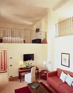 COMO Castello Del Nero - 17