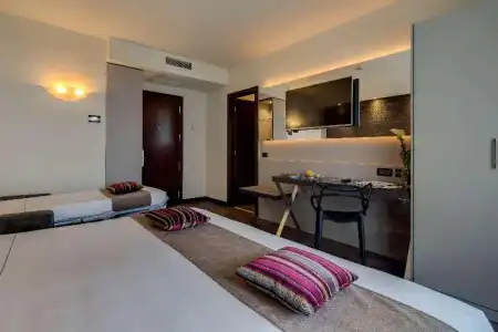 Best Western Plus Farnese - 42