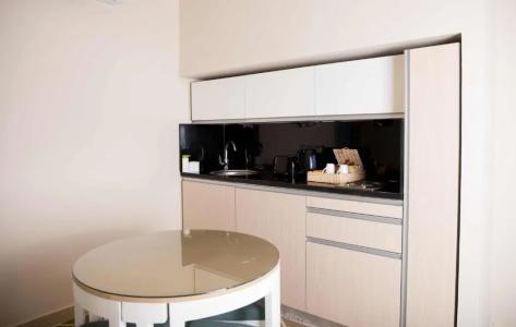 Redcon Suites - 210