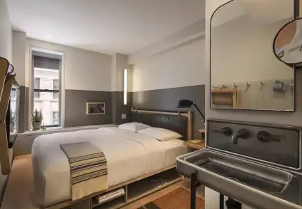 Moxy NYC Times Square - 5