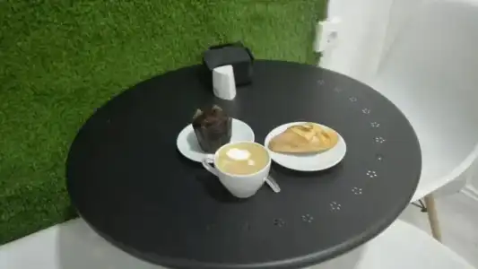 Duquesa Bed & Breakfast - 8