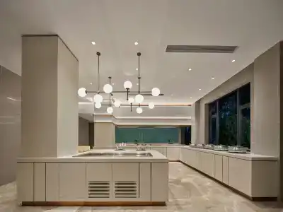 Hilton Garden Inn West Lake - 18