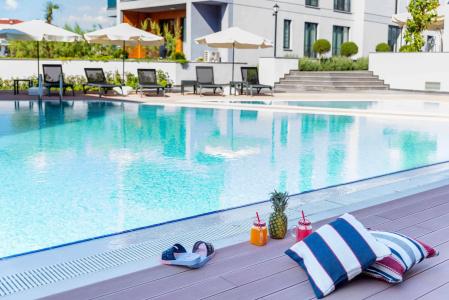 Green Hills Suites - 16