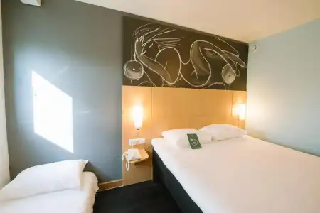 ibis Avignon Centre Gare - 4