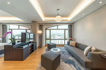 Sherwood Suites - 102