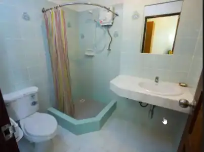 OYO 320 Regent 2002 Guest House - 8