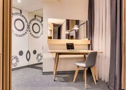Holiday Inn Warsaw City Centre - 82
