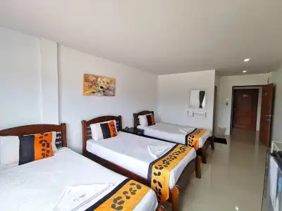 Phet Cha-am Plaza & Resort - 31