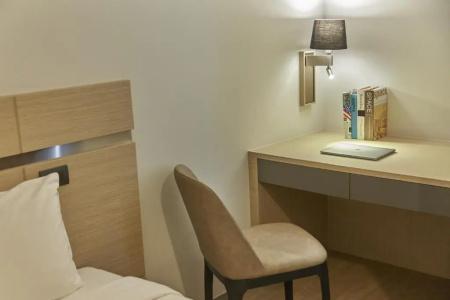 Samyan Serene - 79
