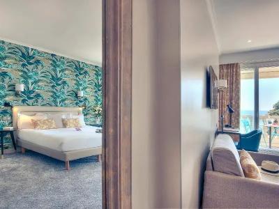 Mercure Nice Marche aux Fleurs - 88