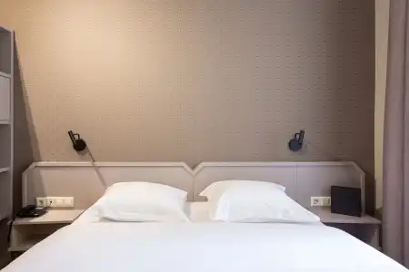 Hôtel Perrin - 70