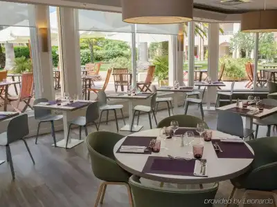 Mercure Thalasso and Spa Port Frejus - 37