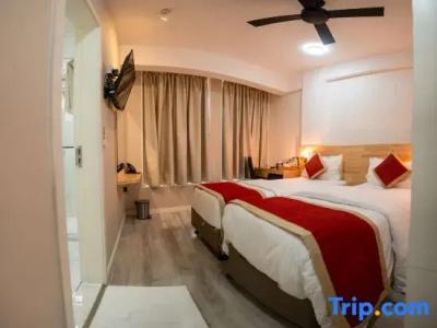 Tourist Inn Grand - 52