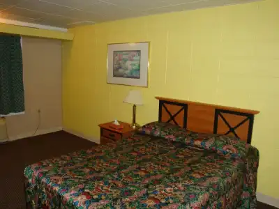 Economy Inn - 30