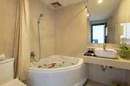 Aurora Riverside and Spa - 59