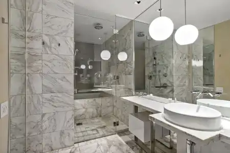Beautiful Palms Place Suite - 500
