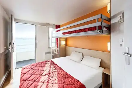 Hôtel Première Classe Caen Nord - Mémorial - 34